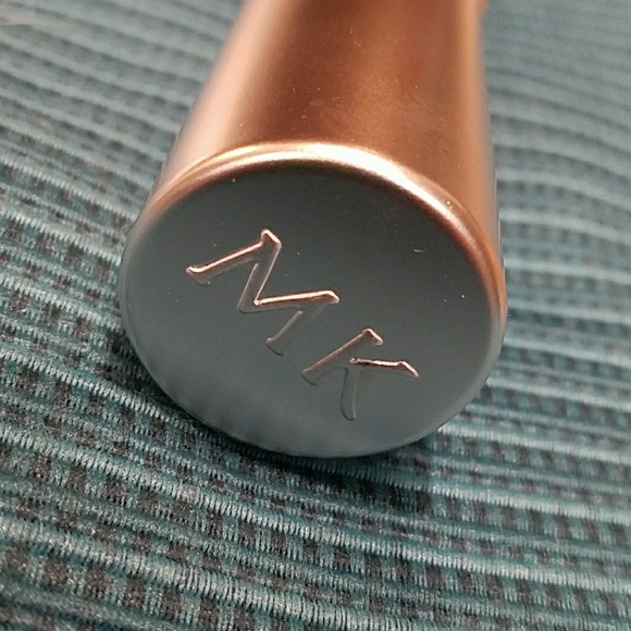 Make-up brush set in traveling container - Picture 4 of 4